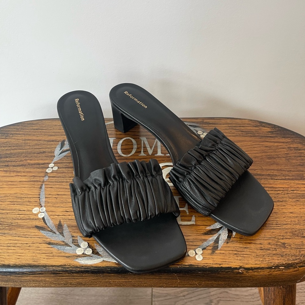 Reformation Women's Slide Sandals